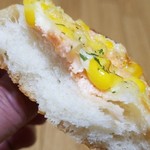 ココロノ ベーカリー - パンはふんわり食感！