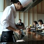 Kura Teppan Yaki Ando Sushi - 