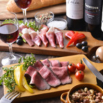 自家製ローストビーフ＆生ハム食べ放題　肉バル PERORI 名駅店