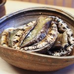 緒方 - 間人の鮑。特大サイズだね