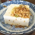 西竹食堂 - 冷奴 ２００円(税込)(2018年8月25日撮影)