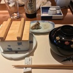 梅の花 - 季節のご飯  
      香の物