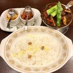 トマト - 和牛ビーフジャワカレー・季節の野菜