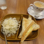 Dourakuki - ホットコーヒーとともに。