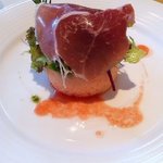 Restaurant Viale - サーモンのタルタル