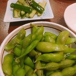 gochisouizakayaippaiippai - 黒枝豆、おつまみきゅうり