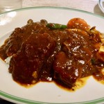 CURRY CLUB キュイエール - ビーフカレーかけました