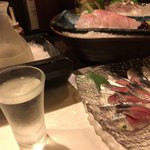 Katsugyo Totoichi - 日本酒と刺身