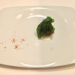 イル プレージョ - 熊本県産馬肉のカルネクルーダ マチスの香り フランボワーズ・モロヘイヤ・水牛のヨーグルト