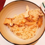 松茸の炊き込みごはん@3000円