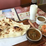 Mt.エベレスト - 日替りカレー＝８６０円
エノキ・チキン・ほうれん草
