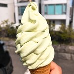 バーンズ - 【2018年09月】宇治抹茶（シュガーコーン）＠370円。