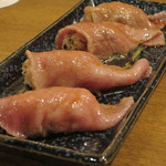 お肉屋 けいすけ 三男坊 - 高森和牛の一口炙り寿司　※別注文