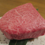 お肉屋 けいすけ 三男坊 - 高森和牛の極上塊焼き（くりみの塊肉 330g）