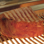 お肉屋 けいすけ 三男坊 - 高森和牛の極上塊焼き（くりみの塊肉 330g）