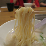 お肉屋 けいすけ 三男坊 - 〆の牛骨ラーメン