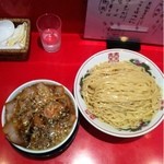 カドヤ食堂 総本店 - つけそば 特盛 焼豚トッピング