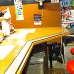 Ramembayakisobahitto - 店内やたら明るいです