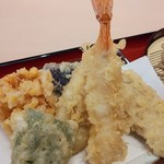 てんまつ - 夏天ざるそばセットは夏天ということで、穴子、なす、アジ、ピーマン、海老、コーンかき揚げ