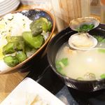 札幌ザンギ本舗 - メシ、あさり味噌汁