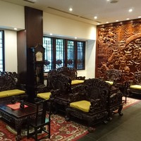 萬珍樓 本店 - 店内 待ち合い