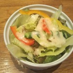 チャオ - 酸味の強いクリーミーなドレッシング。