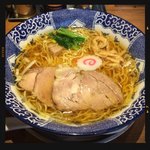 ハマカゼ拉麺店 - 清湯醤油らーめん 750円