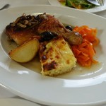 イタリア食堂 MARIA - 本日のランチ　骨付き鶏もも肉白ワイン煮込み