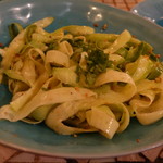 LE TAGINE - ズッキーニを薄くタリアテッレ風に切ったサラダ