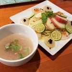 麺屋 六感堂 - 冷製白桃つけ蕎麦