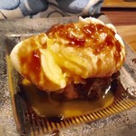 ごはん家 cafe みやび - メインおかずの『北海道産玉ねぎソースととろけるたまごのハンバーグ』