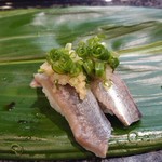 千石寿司 - 生サンマの握り寿司