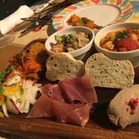 マヌエル タスカ ド ターリョ 丸の内店 - 