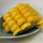兆奎餃子 - 普通に見えますが、中国の味のないねちょっとした食感のトウモロコシです！