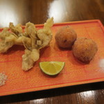 蕎麦懐石 義 - 30年9月　舞茸天ぷら、秋鮭じゃが芋饅頭