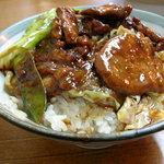 大衆中華 宝来 - やっぱり　オン・ザ・ライス ですね