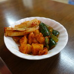 食道園 - キムチ盛り合せ