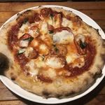 BARU 竹末 - トマトとモッツァレラのピザ(1,000円)