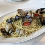 ナガタ店 - アサリと貝類のパスタ…1500円+大盛200円増し