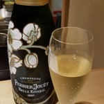 馳走 啐啄一十  - お酒①ペリエ・ジュエ・ベル・エポック2007
      　シャルドネ50%、ピノ・ノワール45%、ピノ・ムニエ5%