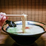 Ichiran - ■天然とんこつラーメン 890円