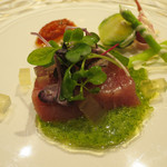 Le FAVORI - 戻り鰹のモルソー　昆布茶のキューブ　生姜の香りのトマトフォンデュ