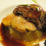 Le FAVORI - ウナギのブレゼ ポワヴラードソース
      　フォワグラ　無花果　賀茂茄子オランダ煮　フランス産茸