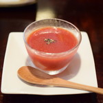 はん亭 - 【はん亭のひる膳@3,200円】お洒落な箸休め（トマトベースの冷製スープには、ナタデココ）