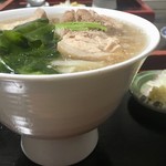 追分茶屋 - 豚角煮うどん