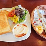 モスバーガー - 朝のバランスプレート＜卵とベーコン＆ミートソース＞ドリンクセット　550円/ストロベリージャム　20円