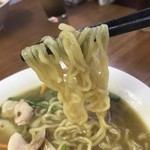 台湾美食屋小楽 - 麺リフト