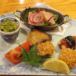 玄斎 - 西区の高尾牧場の神戸ポークの肩ロース・天然の北海道のブリの香味焼き・生のピーマンと糸瓜の揚げのぬた和え（酢味噌）・西区のいちじくの柚子味噌田楽・神戸トマト・ハモのかき餠揚げ