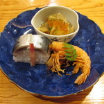 玄斎 - ナメコおろし・大葉イワシの棒寿司・川津海老の唐揚げ