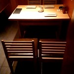 Toriyoshi - 個室風テーブル席